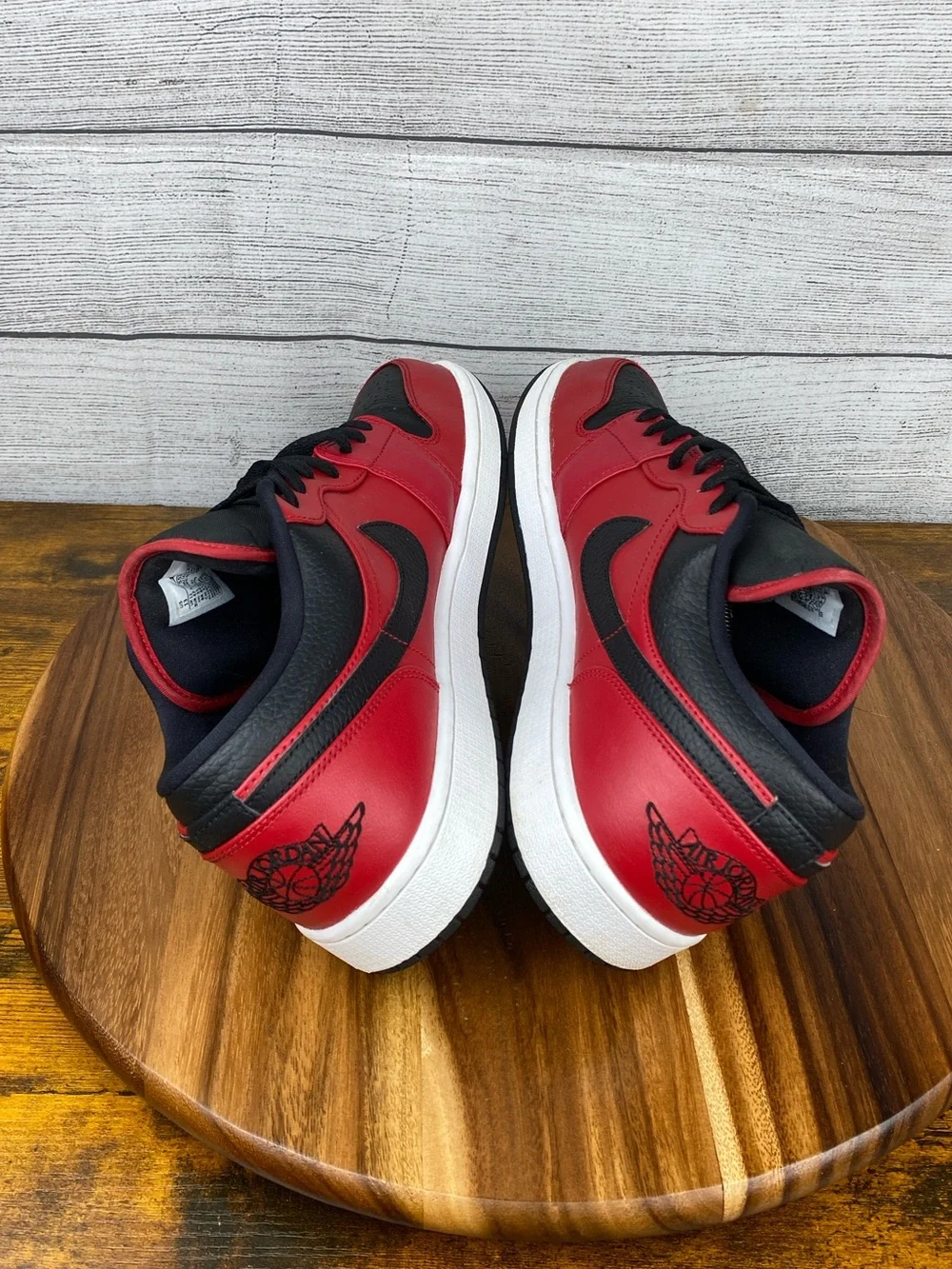 Nike Air Jordan 1 Low Reverse Bred Pebbled Swoosh Shoes 553558-605 Men’s Size 13